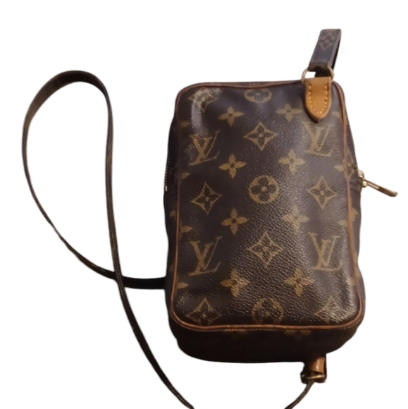 ✨️LOUIS VUITTON MONOGRAM MINI AMAZONE CROSSBODY - Picture 11 of 14